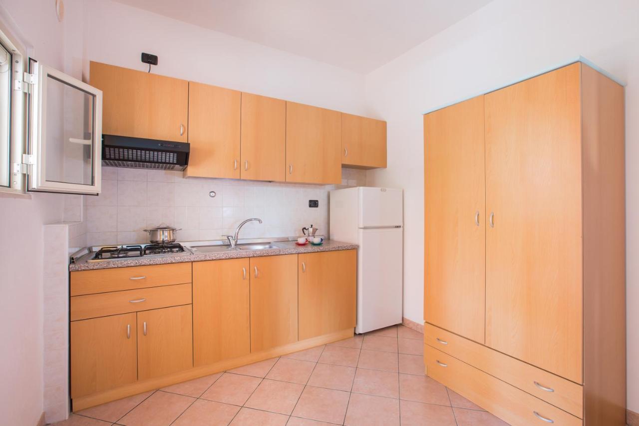 One Love Apartments Lupetto Exterior photo